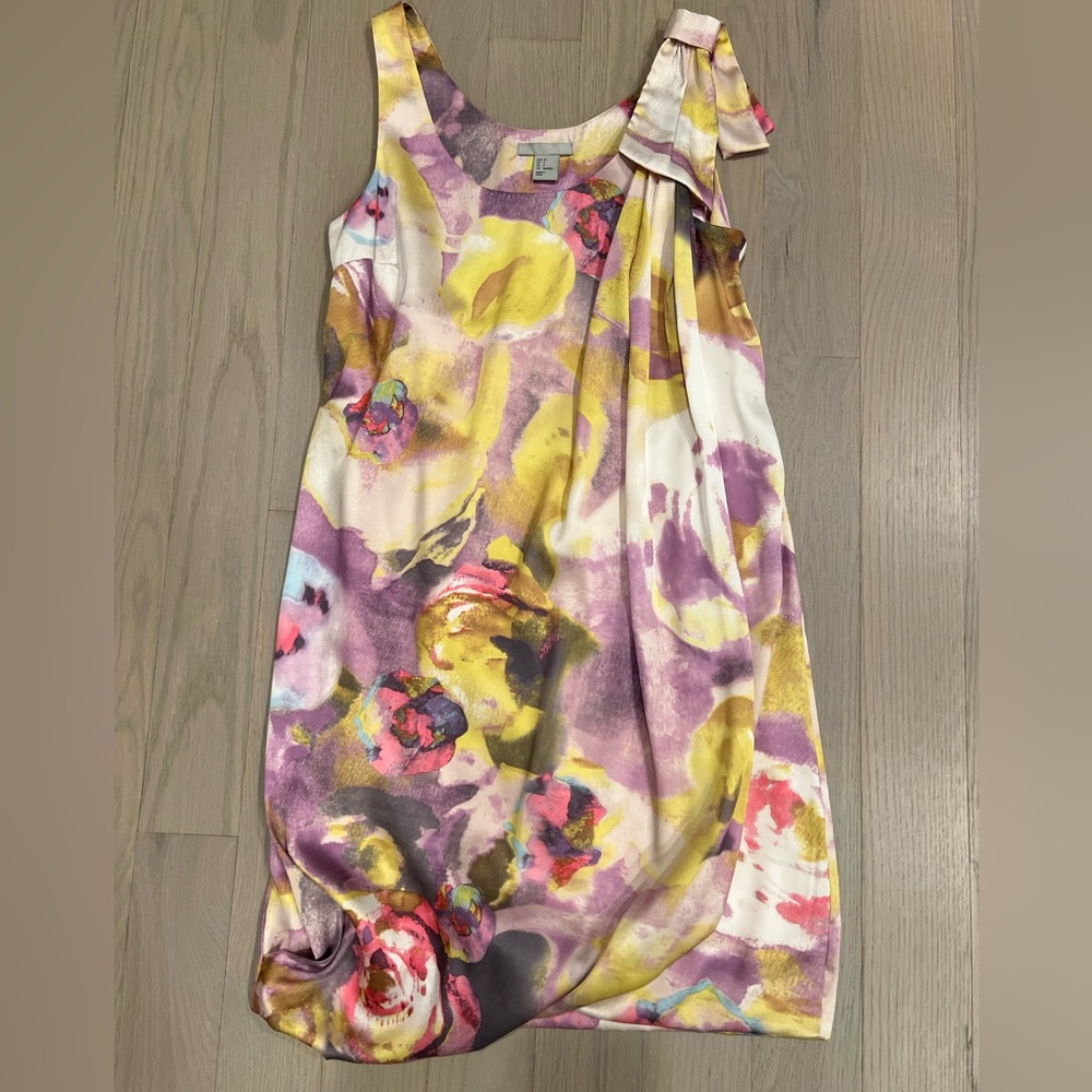 H&M vintage NW knee length. Size 4 perfect condition